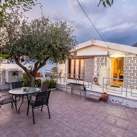 Seafront House - Infinite Blue In Mikra Mantineia *